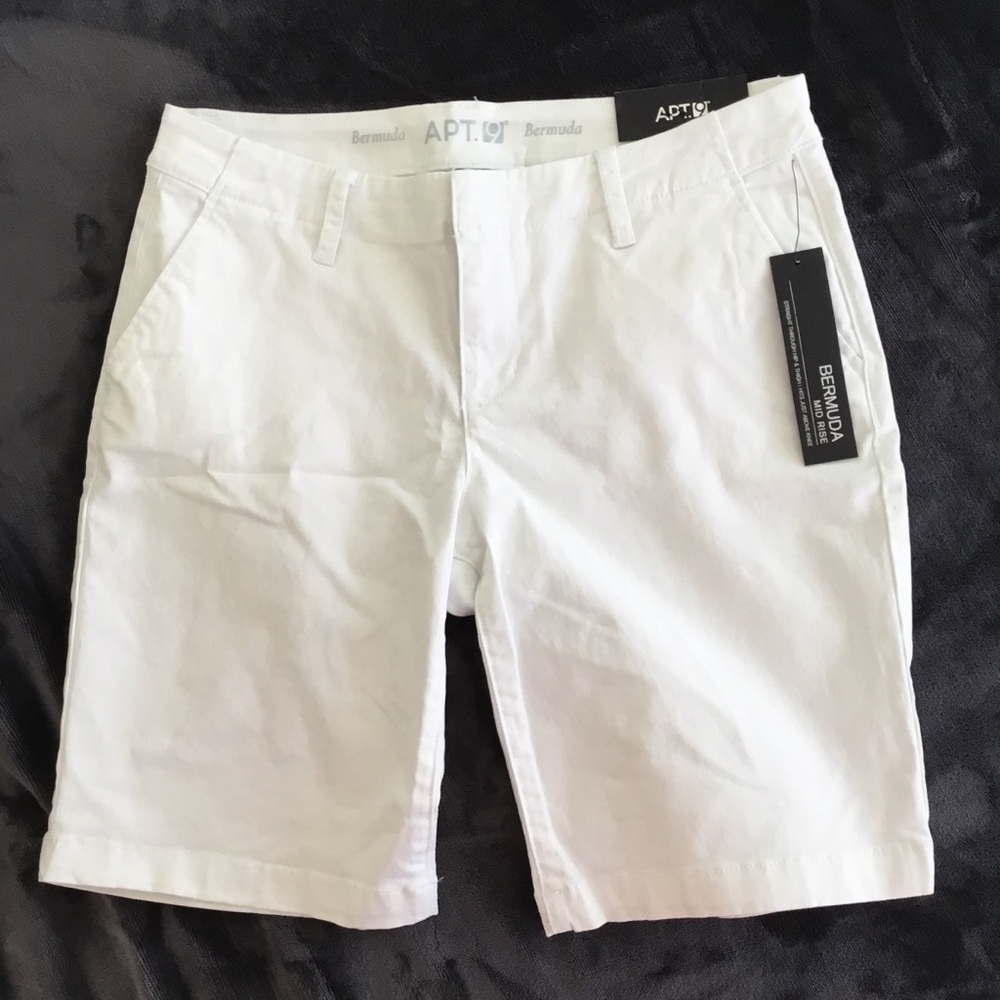 Apt. 9 Mid Rise White Bermuda Shorts